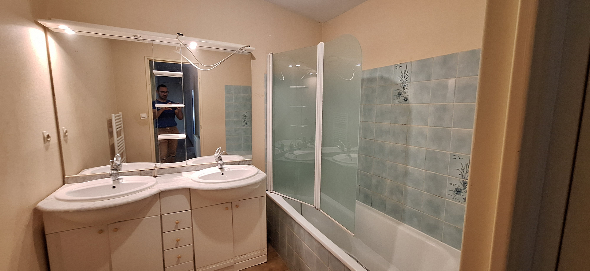 Salle de bain avant travaux de rénovation